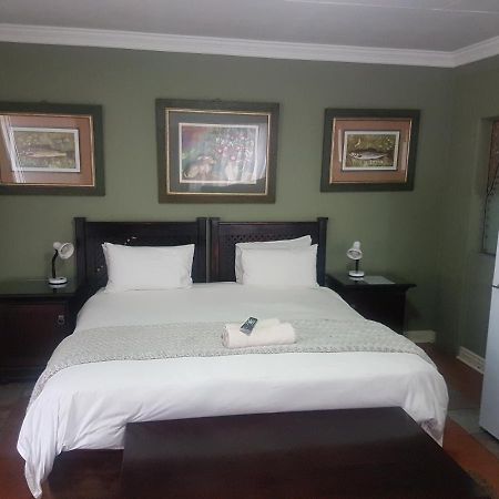 Izimbali Lodge And Restaurant Ermelo Ngoại thất bức ảnh